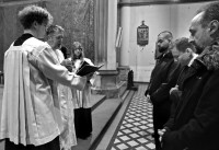 /album/velikonocni-vigilie-a-krest-katechumenu-4-4-2026-foto-jan-bezucha/bila-nedele-antonin-2026-011-jpg/